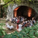 Magische Trauung im Gewölbe von Schloß Hagenberg