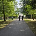 der letzte Weg am Friedhof